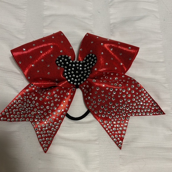 EUC Minnie & Mickey Mouse theme red and silver sequin bows- 2 pack - Picture 3 of 8